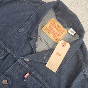 Levi Strauss & Co Standard Dark Wash Denim Trucker Jacket Men's Size M Irregular